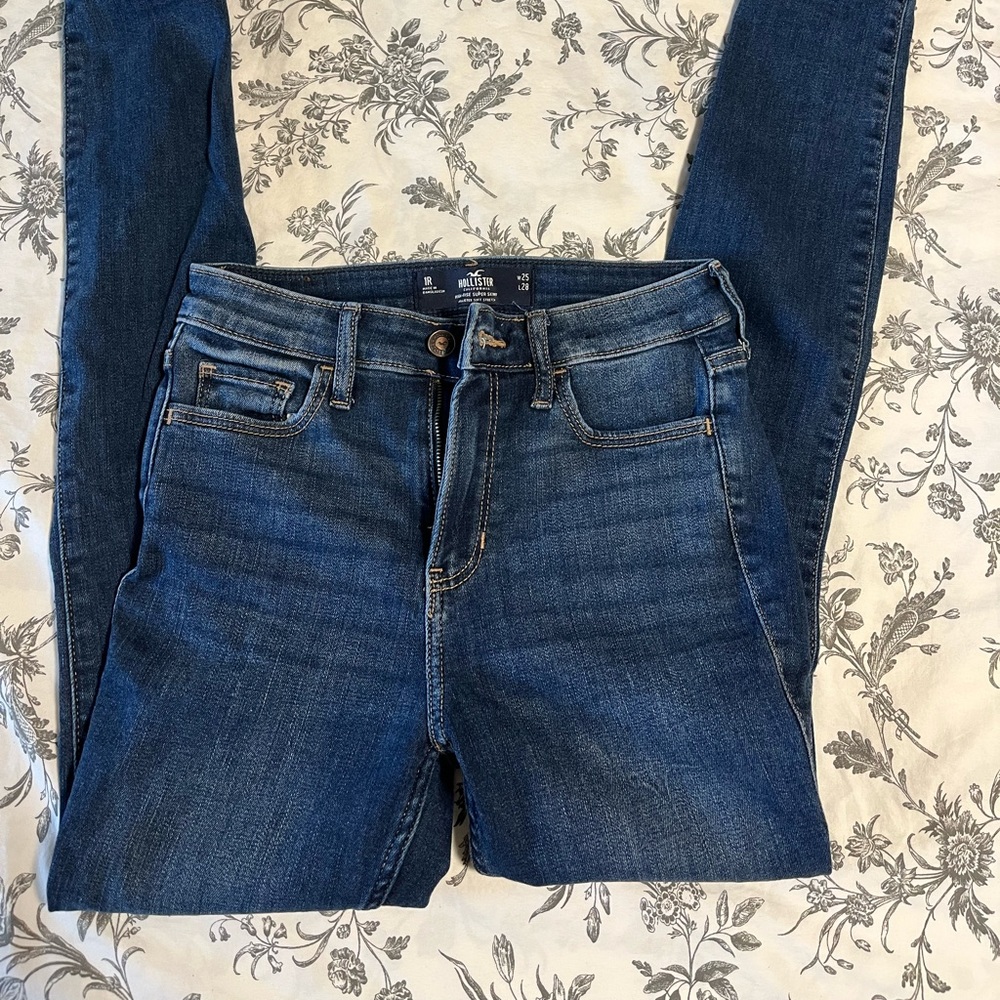 Hollister Skinny jeans